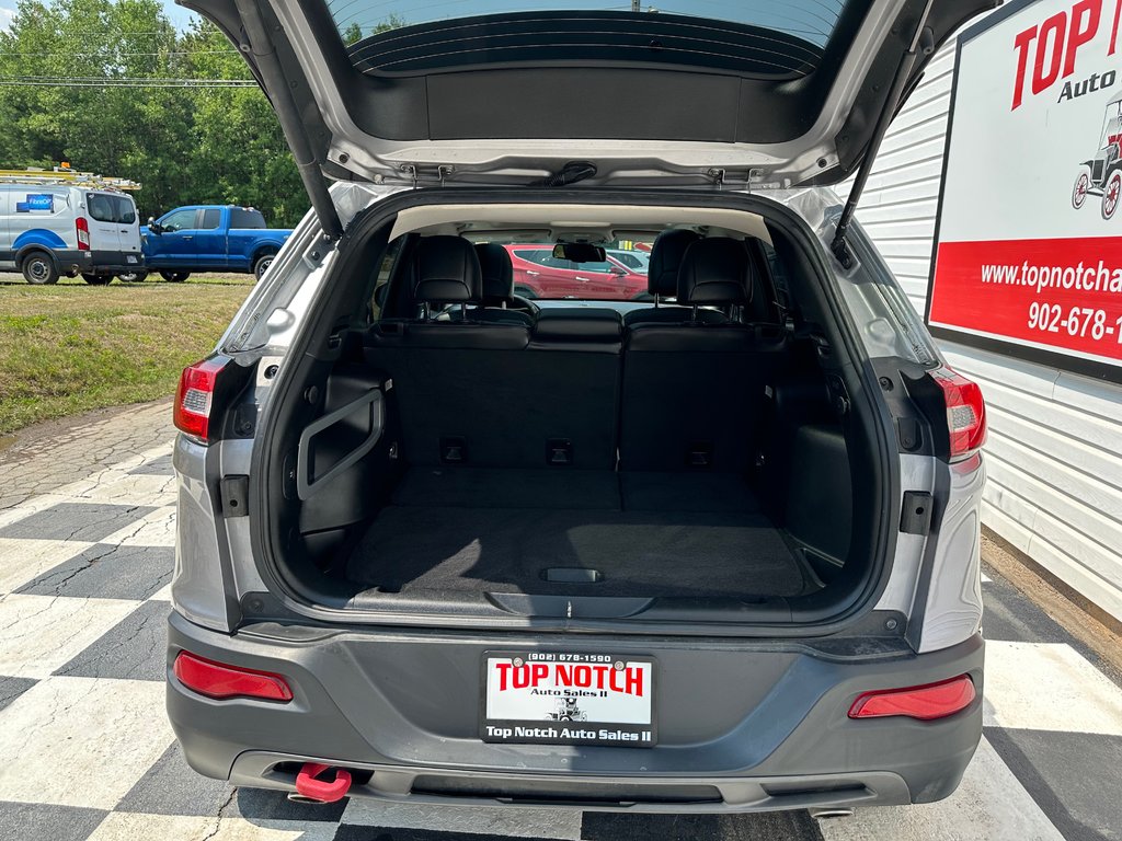 Jeep Cherokee L Plus Pkg, Power Seats, AM-FM Radio, Touchscreen 2017 à COLDBROOK, Nouvelle-Écosse - 20 - w1024h768px