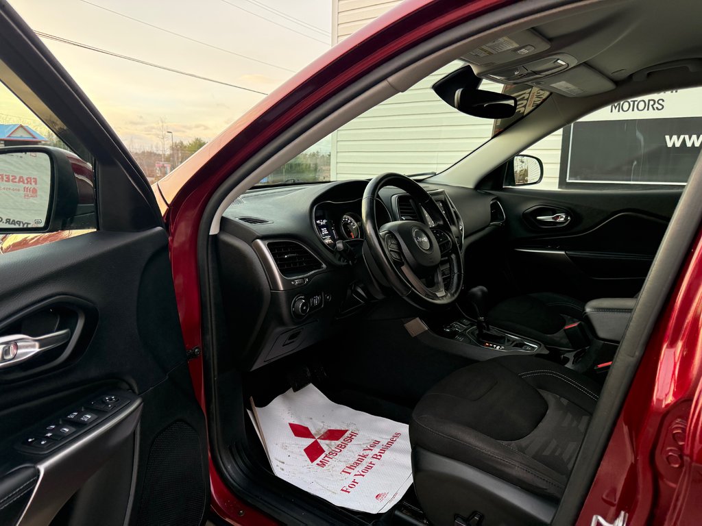 2021 Jeep Cherokee North, remote start, keyless entry, navigation in Kentville, Nova Scotia - 8 - w1024h768px