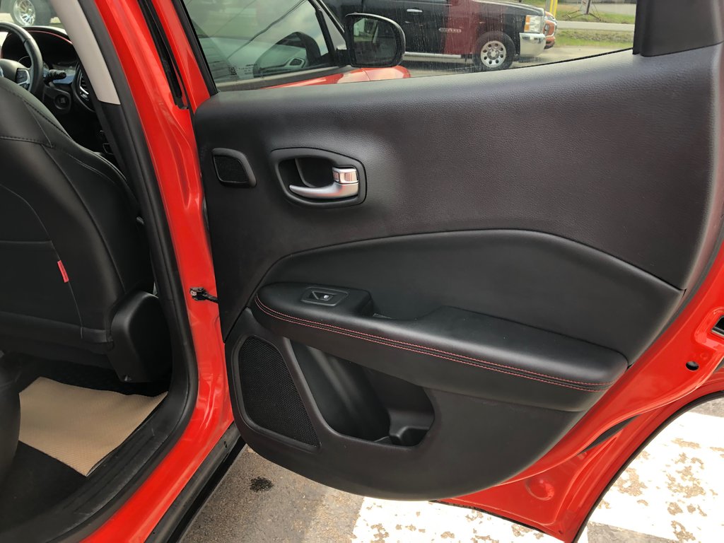 2021 Jeep Compass Trailhawk Elite, Cruise Control, 4x4, Bluetooth, in Kentville, Nova Scotia - 22 - w1024h768px