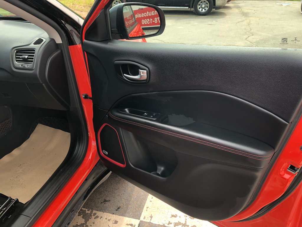 2021 Jeep Compass Trailhawk Elite, Cruise Control, 4x4, Bluetooth, in Kentville, Nova Scotia - 23 - w1024h768px