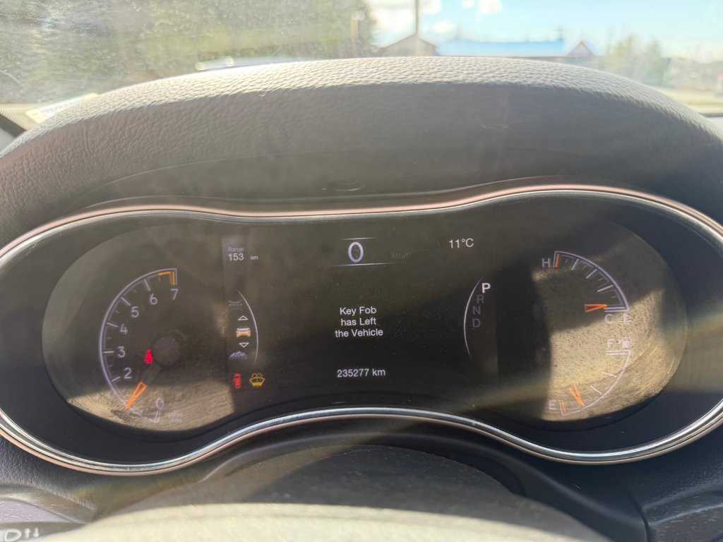 2017 Jeep GRAND CHEROKEE LIMITED Limited, keyless entry, backup camera, Bluetooth in COLDBROOK, Nova Scotia - 11 - w1024h768px