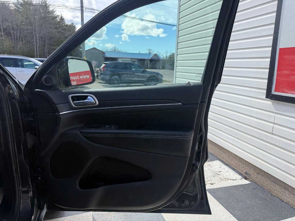 2017 Jeep GRAND CHEROKEE LIMITED Limited, keyless entry, backup camera, Bluetooth in COLDBROOK, Nova Scotia - 18 - w1024h768px