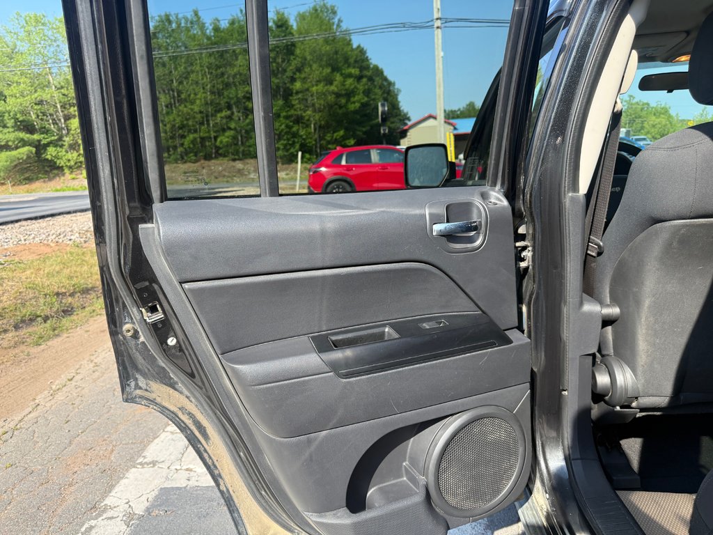 2010 Jeep PATRIOT North, Keyless entry, MP3, Cruise control in COLDBROOK, Nova Scotia - 13 - w1024h768px