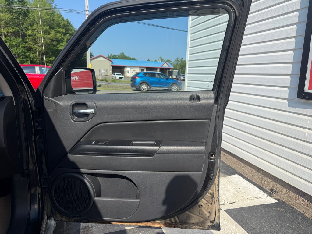2010 Jeep PATRIOT North, Keyless entry, MP3, Cruise control in COLDBROOK, Nova Scotia - 18 - w1024h768px