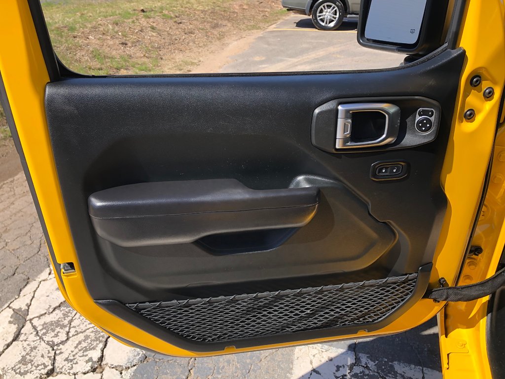 2019 Jeep Wrangler Unlimited Sport - 4WD, reverse camera, hands free, cruise in Kentville, Nova Scotia - 16 - w1024h768px