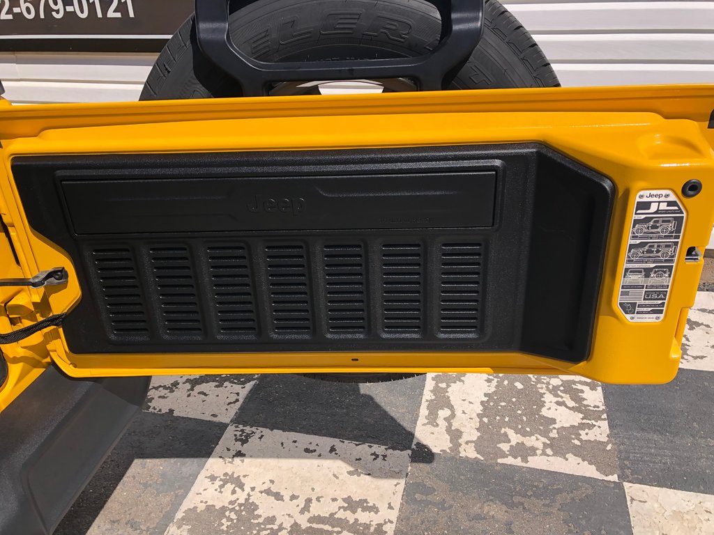 2019 Jeep Wrangler Unlimited Sport - 4WD, reverse camera, hands free, cruise in Kentville, Nova Scotia - 21 - w1024h768px