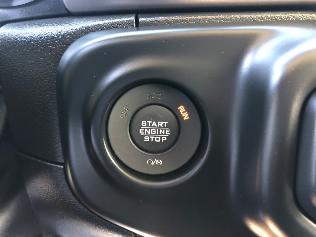 2019 Jeep Wrangler Unlimited Sport - 4WD, reverse camera, hands free, cruise in Kentville, Nova Scotia - 10 - w1024h768px