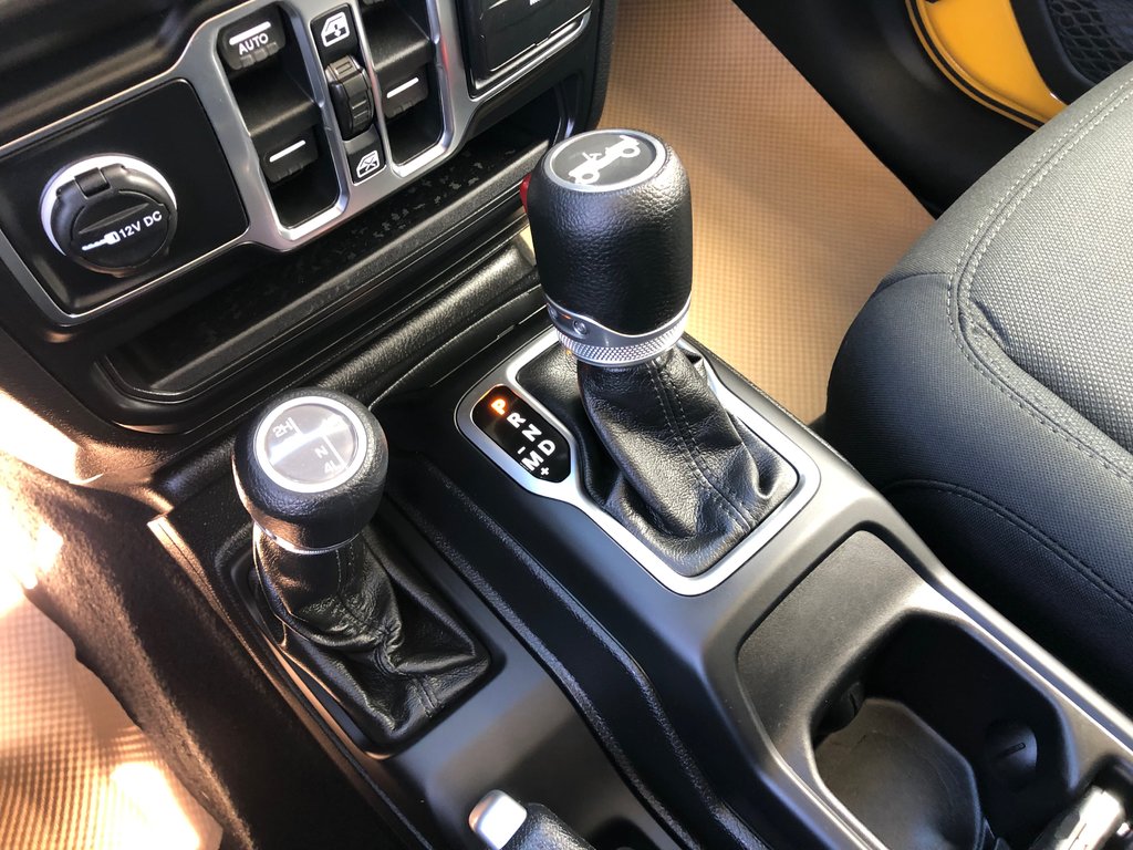 2019 Jeep Wrangler Unlimited Sport - 4WD, reverse camera, hands free, cruise in Kentville, Nova Scotia - 15 - w1024h768px