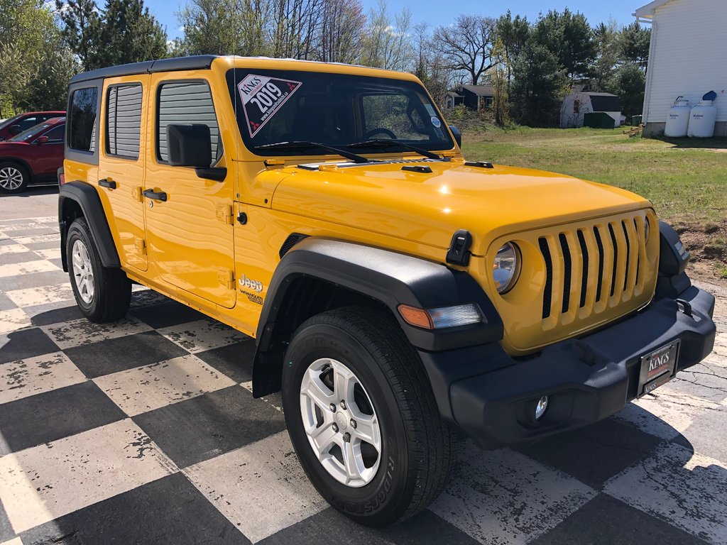 2019 Jeep Wrangler Unlimited Sport - 4WD, reverse camera, hands free, cruise in Kentville, Nova Scotia - 3 - w1024h768px