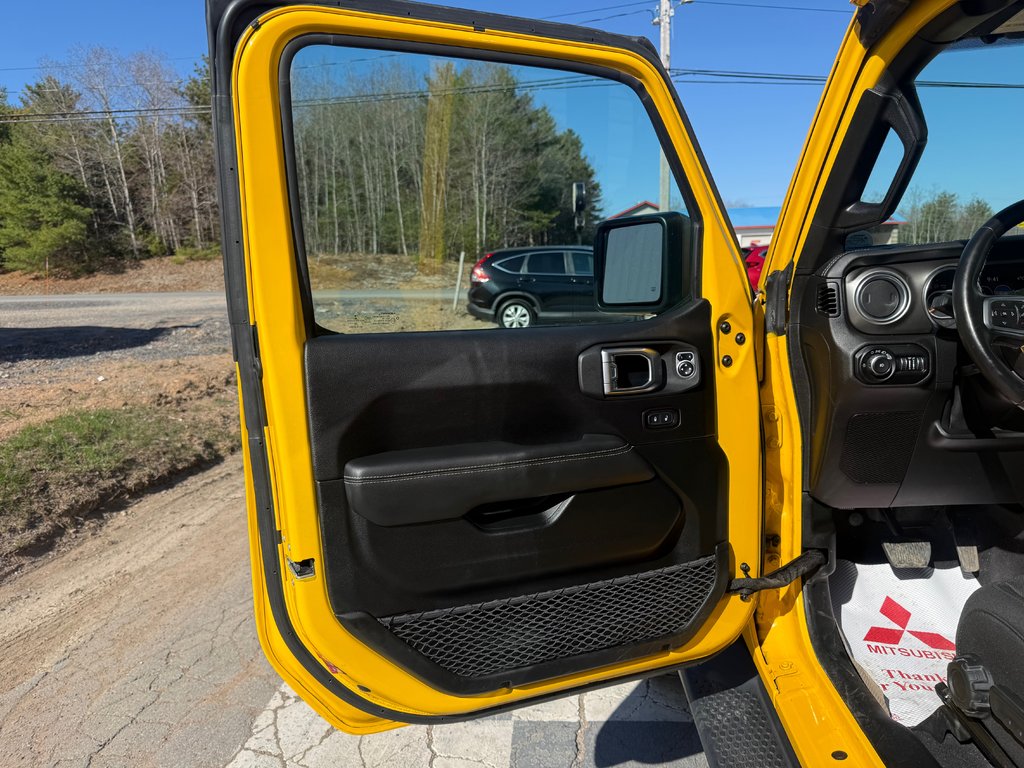2019 Jeep Wrangler Unlimited Sahara, keyless entry, Remote Start, Bluetooth in COLDBROOK, Nova Scotia - 7 - w1024h768px