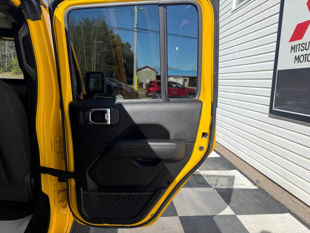 2019 Jeep Wrangler Unlimited Sahara, keyless entry, Remote Start, Bluetooth in COLDBROOK, Nova Scotia - 15 - w1024h768px