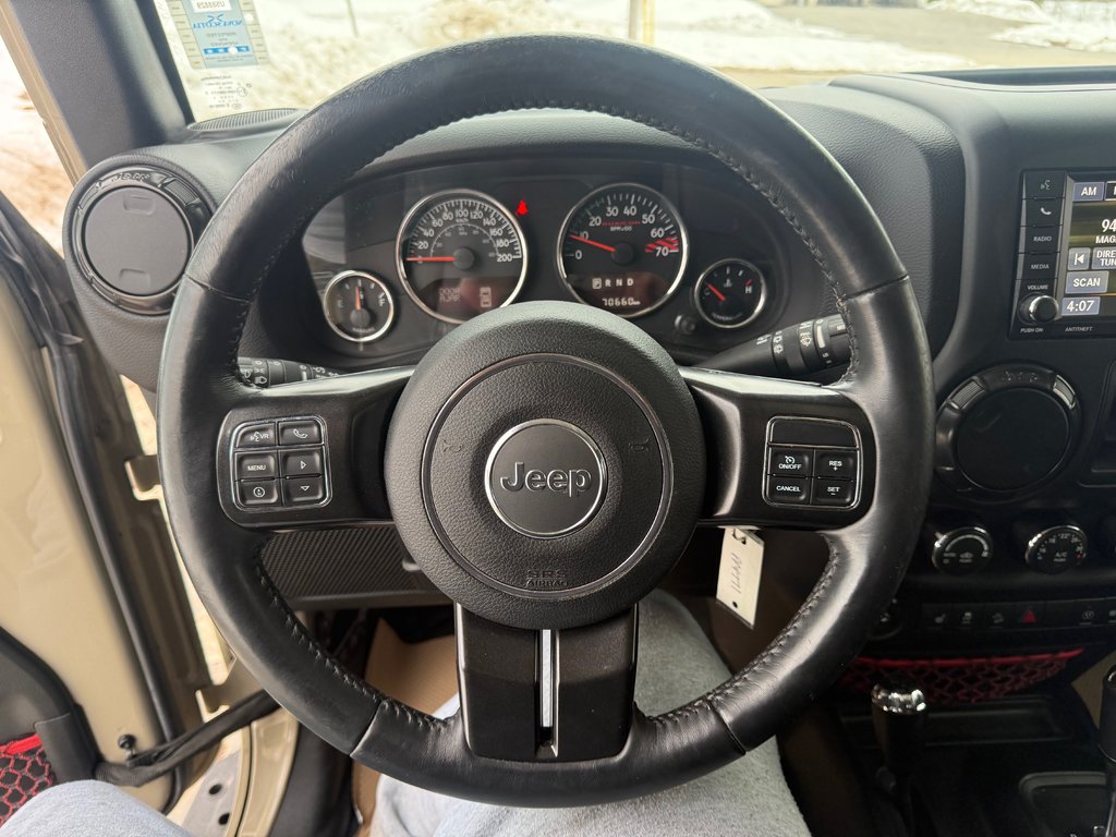 2018 Jeep WRANGLER Rubicon, keyless entry, Cruise control, Bluetooth in COLDBROOK, Nova Scotia - 10 - w1024h768px