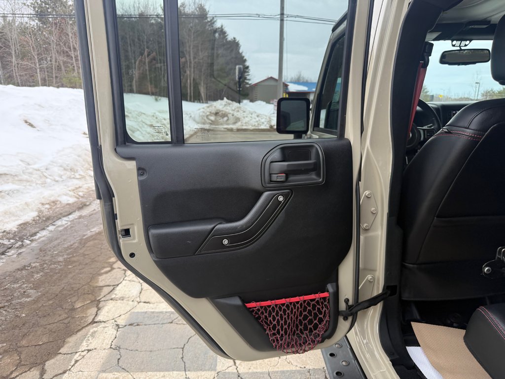 2018 Jeep WRANGLER Rubicon, keyless entry, Cruise control, Bluetooth in COLDBROOK, Nova Scotia - 13 - w1024h768px