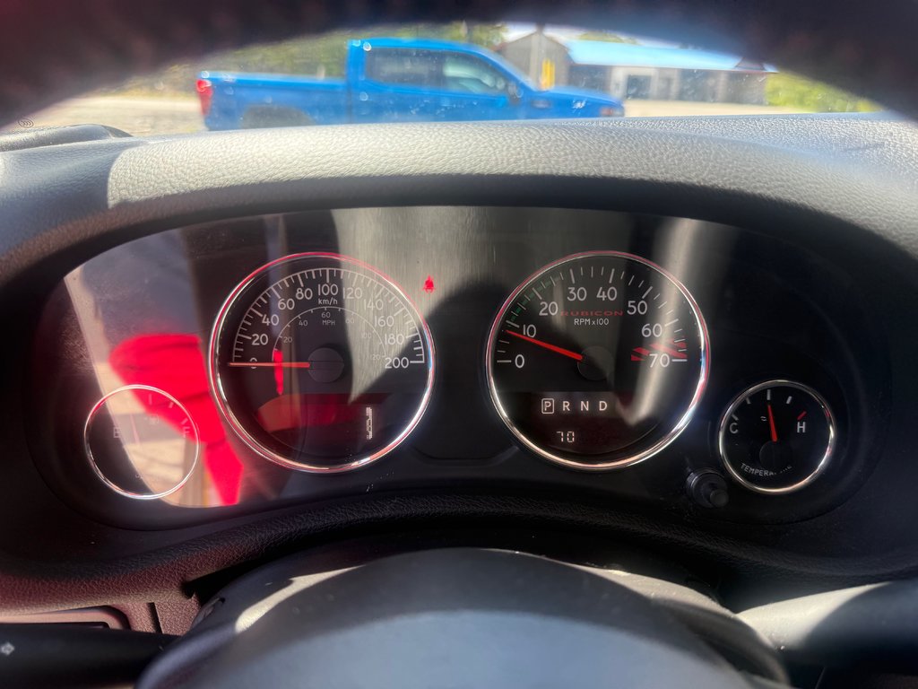 2018 Jeep WRANGLER Rubicon, keyless entry, Cruise control, Bluetooth in COLDBROOK, Nova Scotia - 11 - w1024h768px
