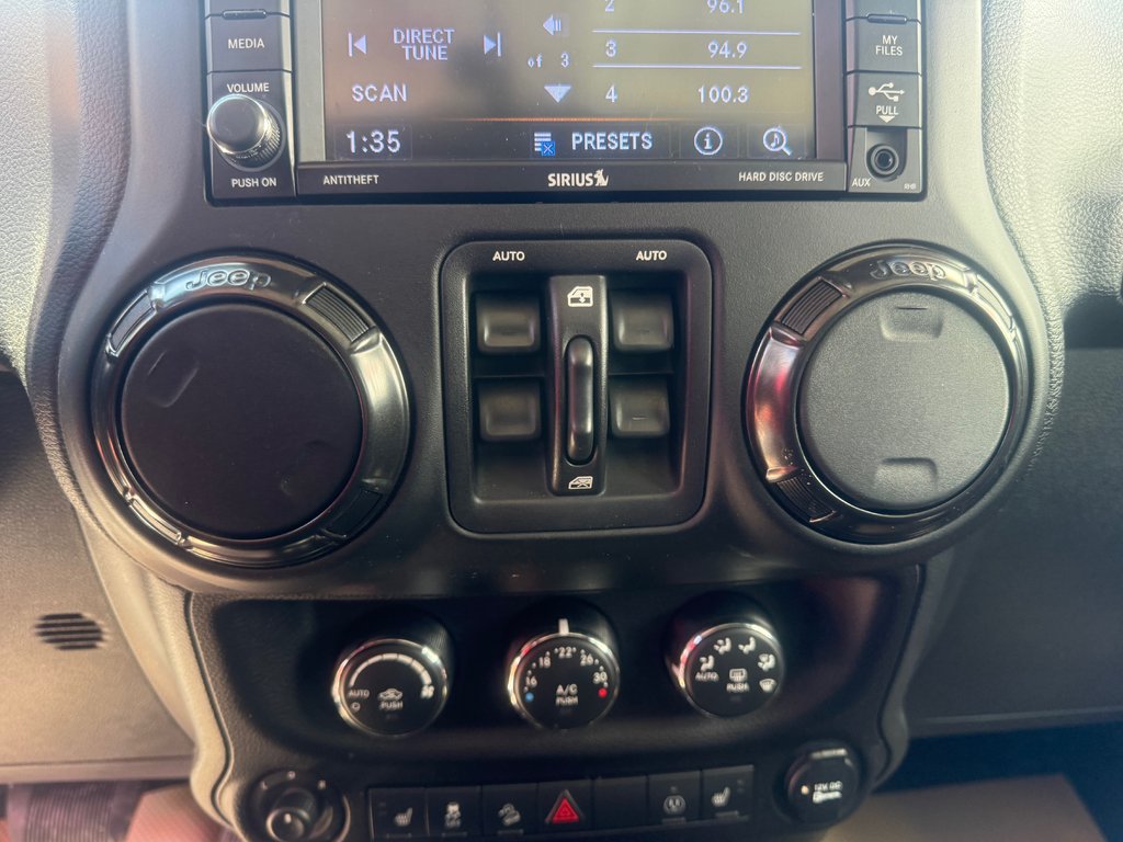 2018 Jeep WRANGLER Rubicon, keyless entry, Cruise control, Bluetooth in COLDBROOK, Nova Scotia - 8 - w1024h768px