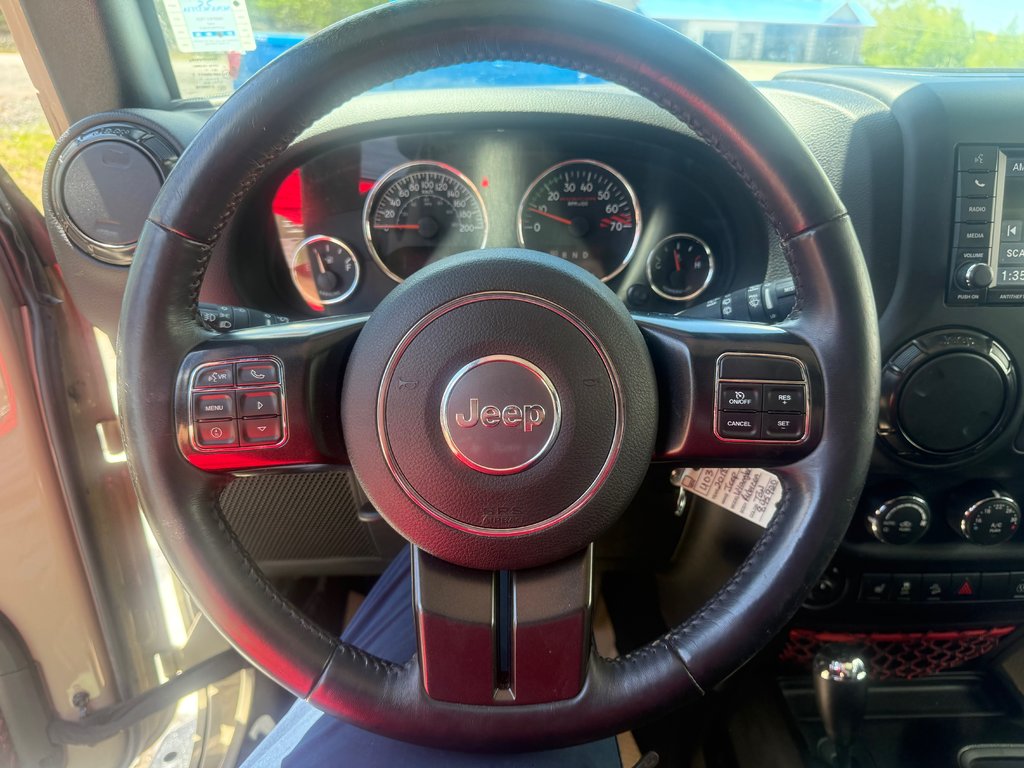 2018 Jeep WRANGLER Rubicon, keyless entry, Cruise control, Bluetooth in COLDBROOK, Nova Scotia - 10 - w1024h768px