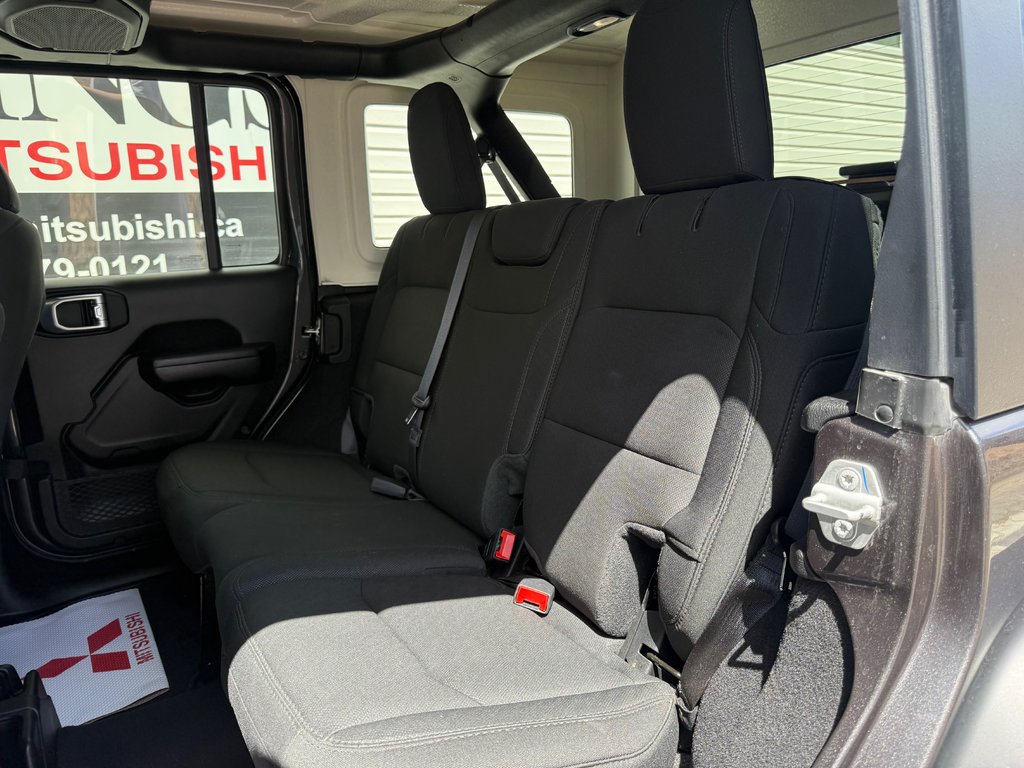 Jeep Wrangler Unlimited Sport, keyless entry, Remote Start 2021 à Kentville, Nouvelle-Écosse - 14 - w1024h768px
