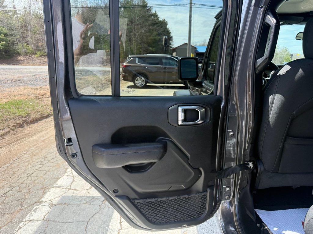 Jeep Wrangler Unlimited Sport, keyless entry, Remote Start 2021 à Kentville, Nouvelle-Écosse - 13 - w1024h768px