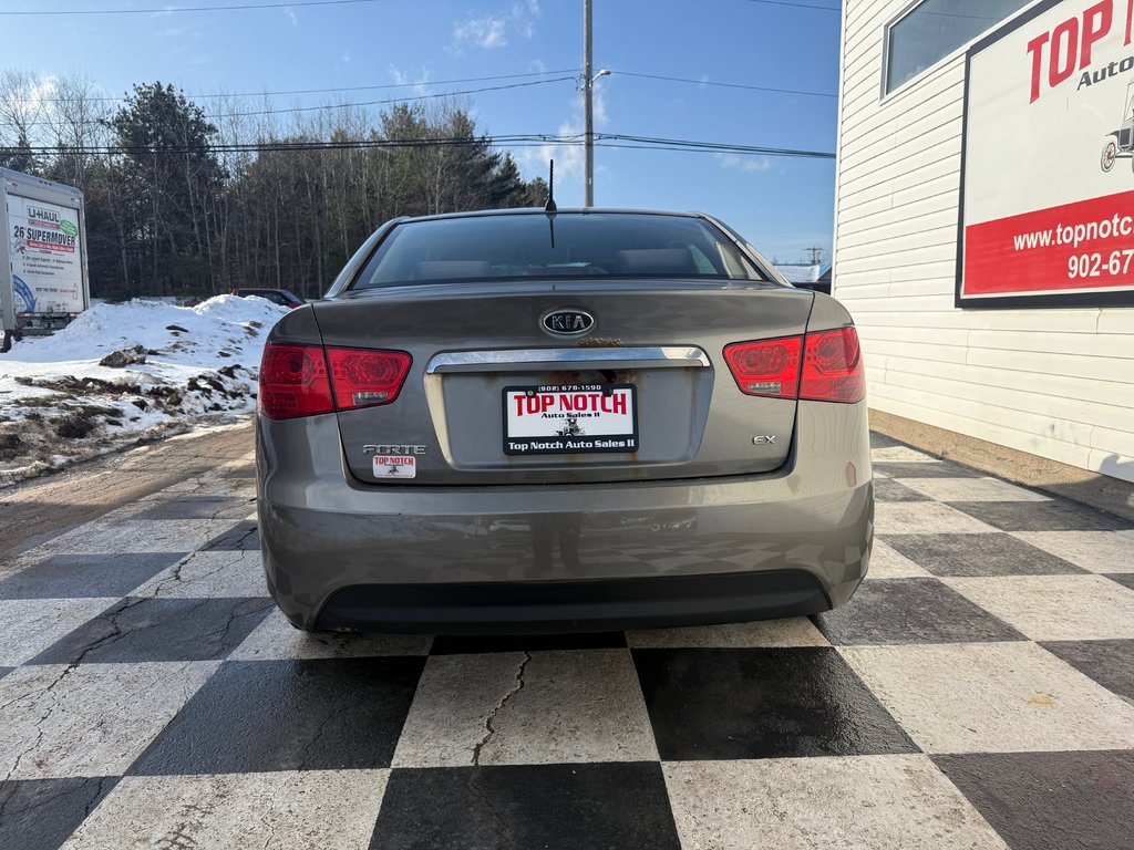 2011 Kia FORTE EX, Keyless entry, MP3, Cruise control in Kentville, Nova Scotia - 5 - w1024h768px