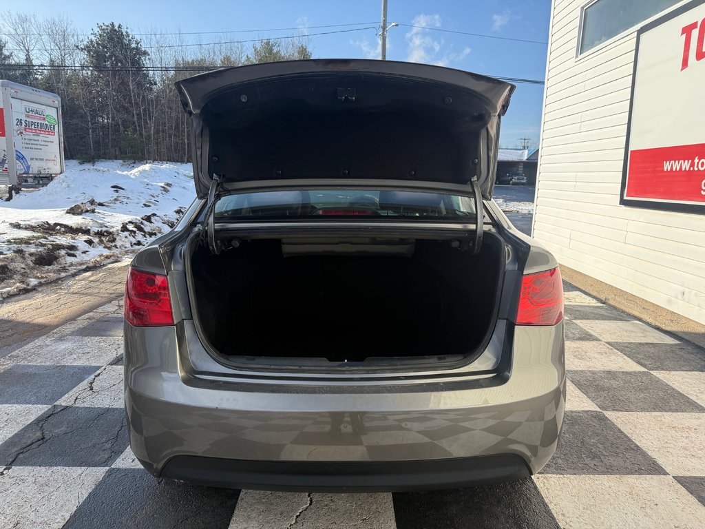 2011 Kia FORTE EX, Keyless entry, MP3, Cruise control in Kentville, Nova Scotia - 15 - w1024h768px