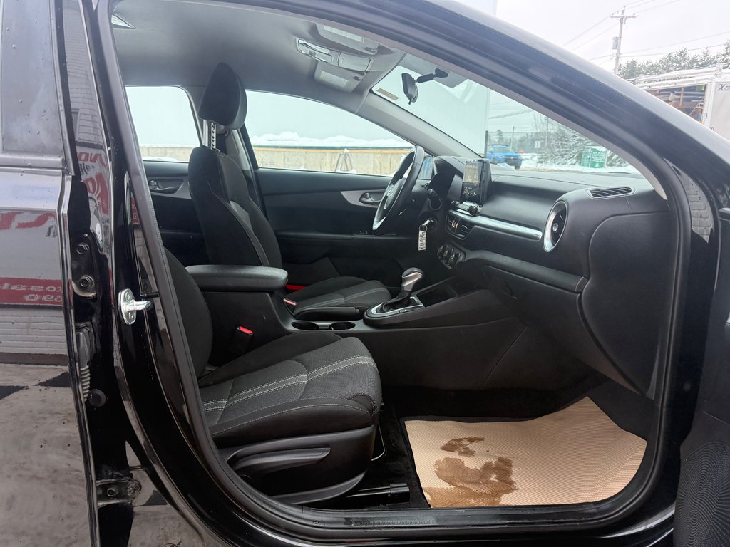 2022 Kia FORTE LX, keyless entry, backup camera, Bluetooth in COLDBROOK, Nova Scotia - 18 - w1024h768px