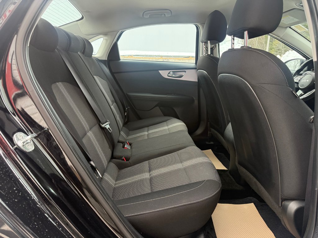 2022 Kia FORTE LX, keyless entry, backup camera, Bluetooth in COLDBROOK, Nova Scotia - 17 - w1024h768px