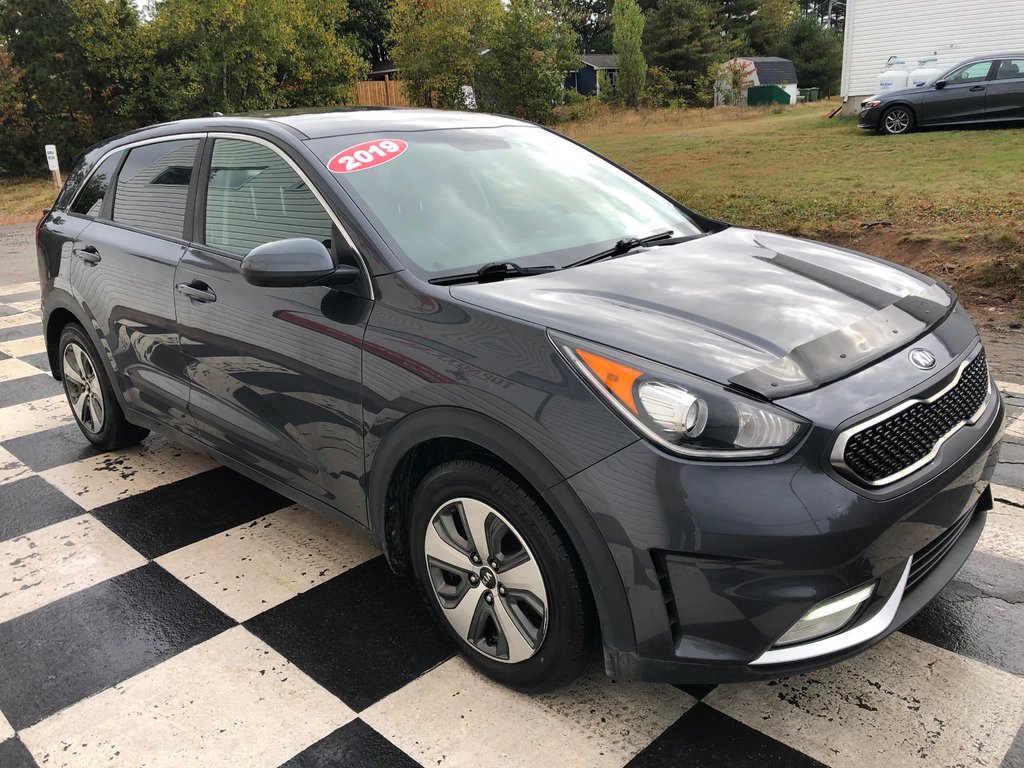 2019  NIRO L - heated seats/steering wheel, dual climate zone in COLDBROOK, Nova Scotia - 2 - w1024h768px