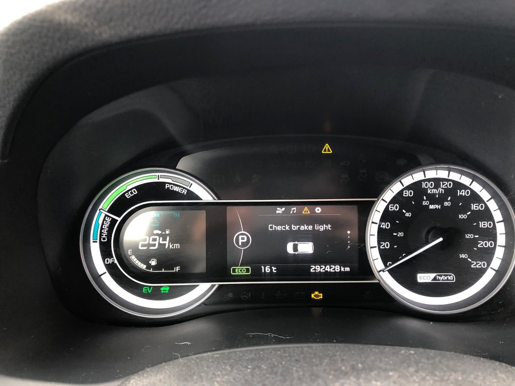 2019  NIRO L - heated seats/steering wheel, dual climate zone in COLDBROOK, Nova Scotia - 9 - w1024h768px