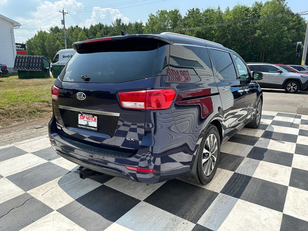 2018 Kia Sedona SX+ in Kentville, Nova Scotia - 4 - w1024h768px
