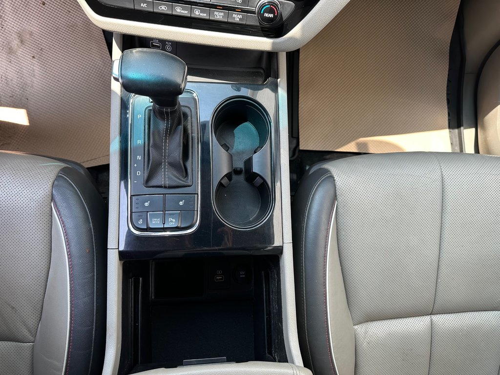 2018 Kia Sedona SX+ in Kentville, Nova Scotia - 18 - w1024h768px