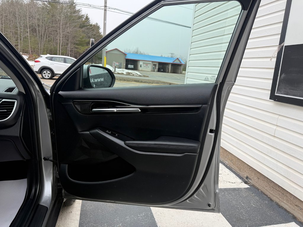 2025 Kia Seltos EX-L, keyless entry, backup camera, Bluetooth in COLDBROOK, Nova Scotia - 19 - w1024h768px