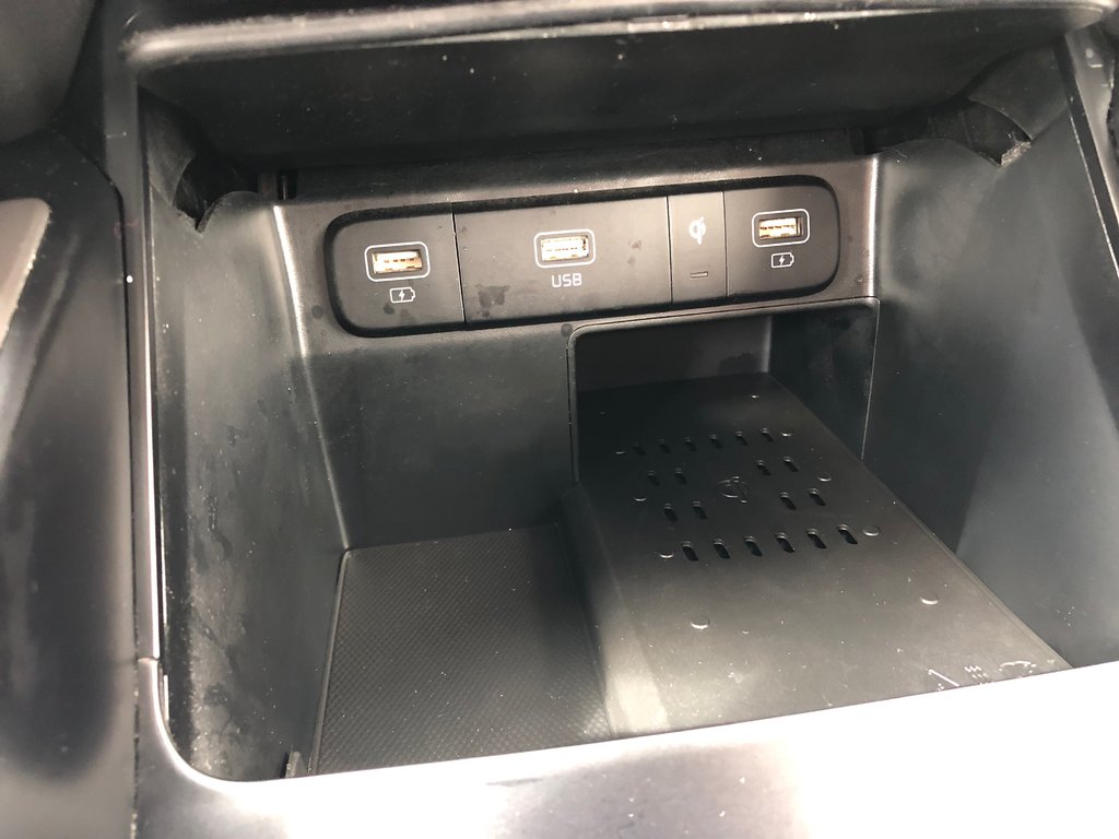 2022 Kia Sorento LX- Heated seats and wheel, Lane Assist, Pwr seats in Kentville, Nova Scotia - 15 - w1024h768px