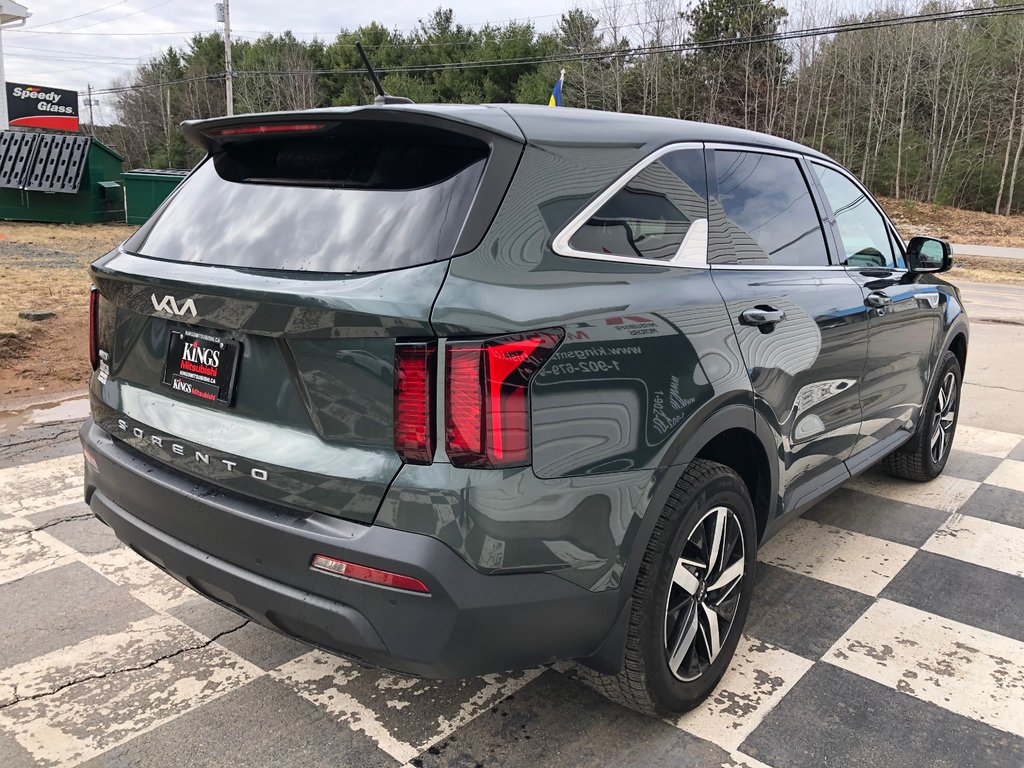 2022 Kia Sorento LX- Heated seats and wheel, Lane Assist, Pwr seats in Kentville, Nova Scotia - 4 - w1024h768px
