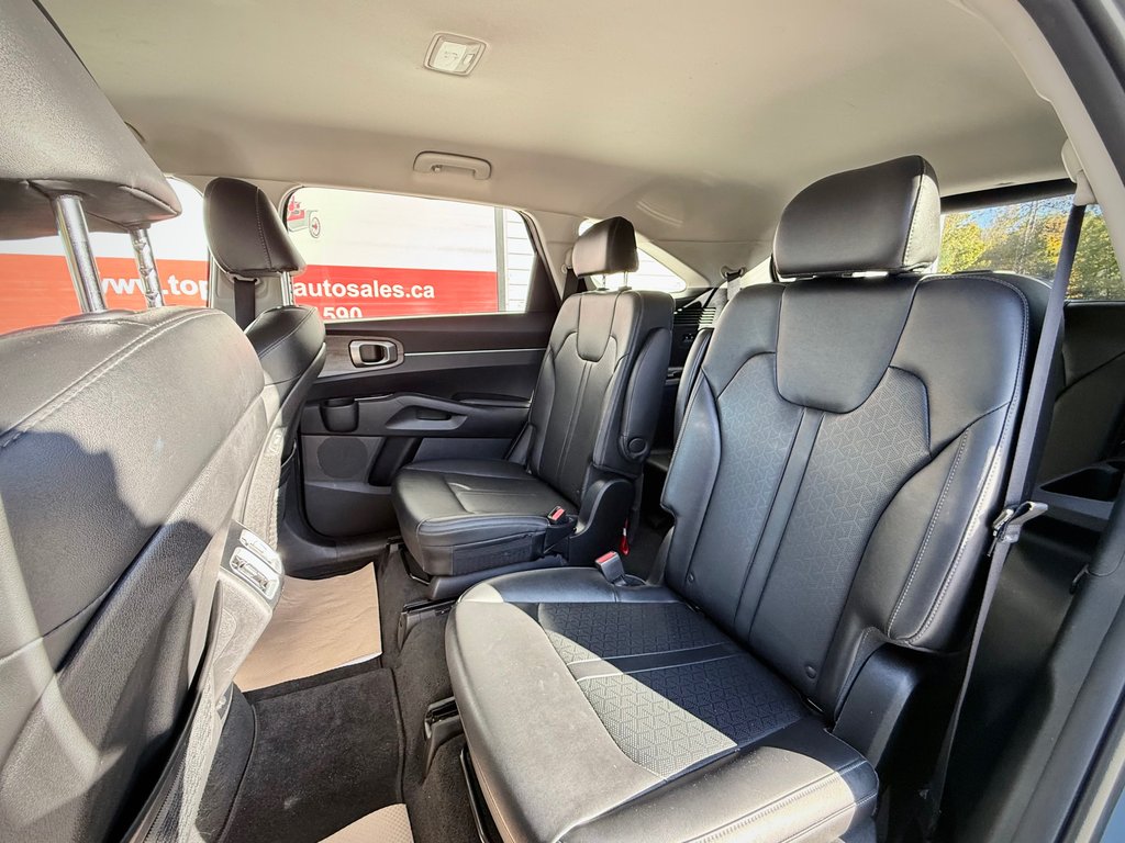2022 Kia Sorento X Line | Safety Assist, Heated Steering Wheel in Kentville, Nova Scotia - 20 - w1024h768px