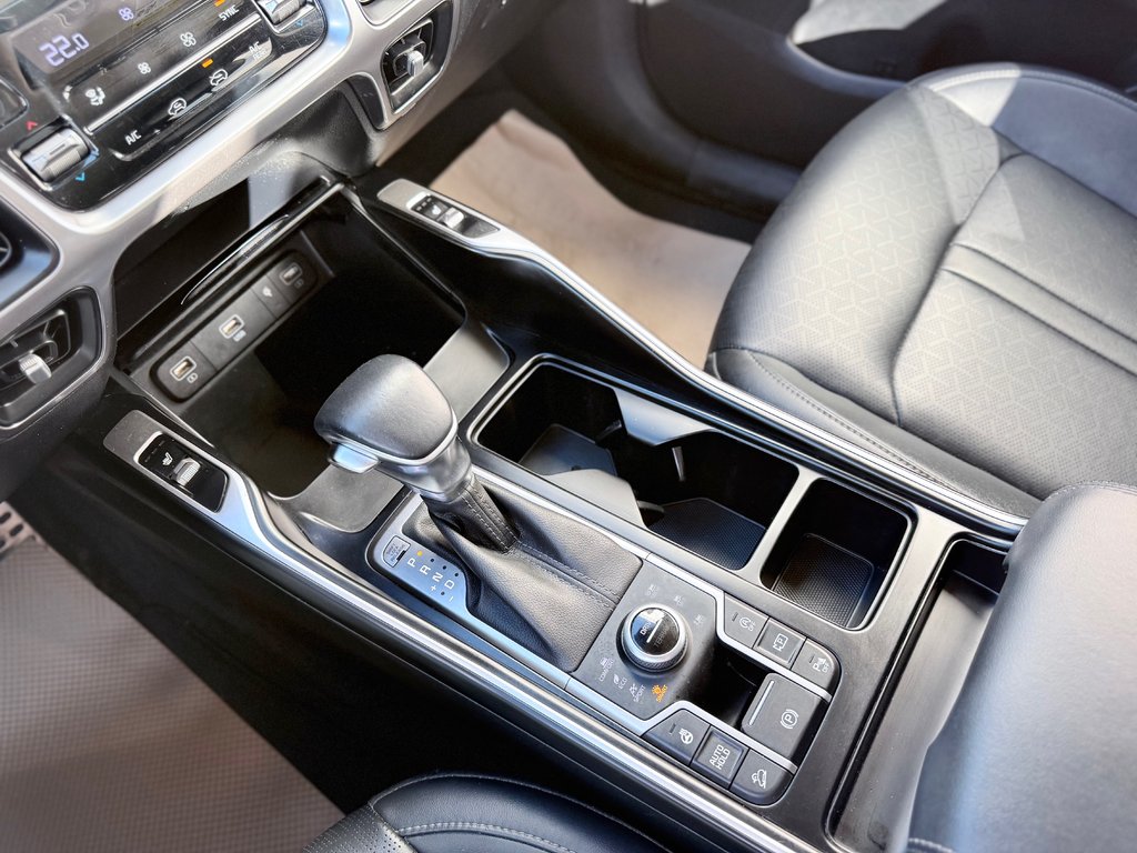 2022 Kia Sorento X Line | Safety Assist, Heated Steering Wheel in Kentville, Nova Scotia - 18 - w1024h768px