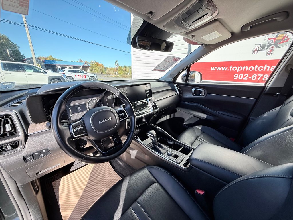 2022 Kia Sorento X Line | Safety Assist, Heated Steering Wheel in Kentville, Nova Scotia - 9 - w1024h768px