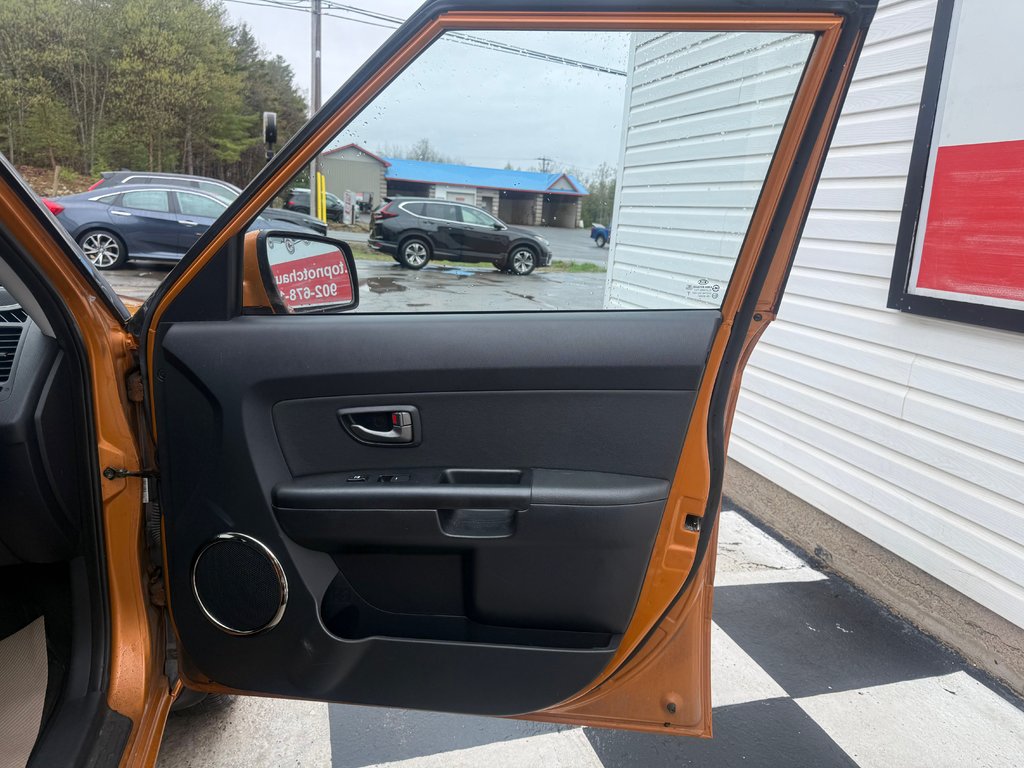 2011 Kia SOUL Sport, keyless entry, Cruise control, mp3 in COLDBROOK, Nova Scotia - 18 - w1024h768px