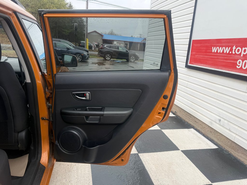 2011 Kia SOUL Sport, keyless entry, Cruise control, mp3 in COLDBROOK, Nova Scotia - 16 - w1024h768px