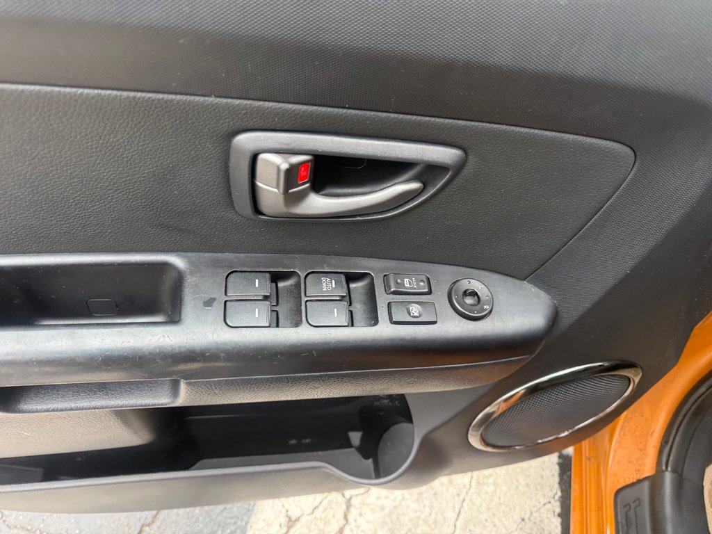 2011 Kia SOUL Sport, keyless entry, Cruise control, mp3 in COLDBROOK, Nova Scotia - 8 - w1024h768px