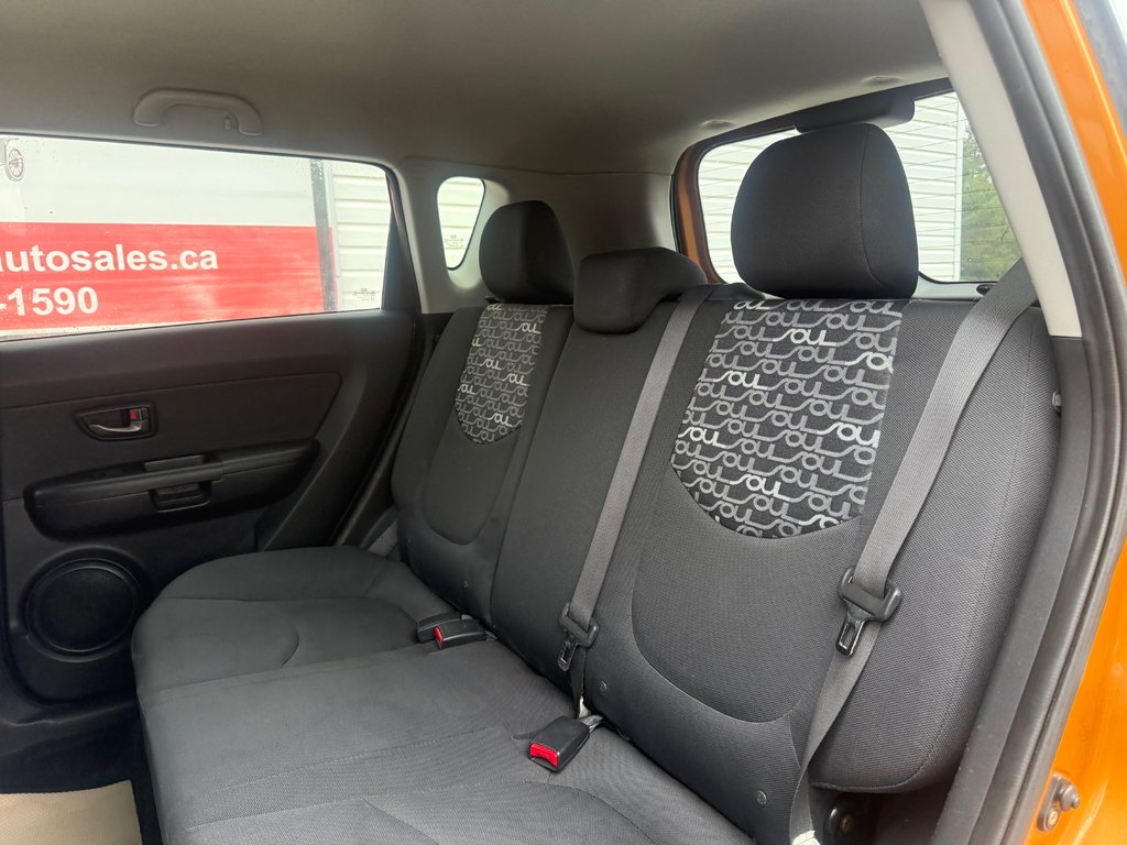 2011 Kia SOUL Sport, keyless entry, Cruise control, mp3 in COLDBROOK, Nova Scotia - 14 - w1024h768px