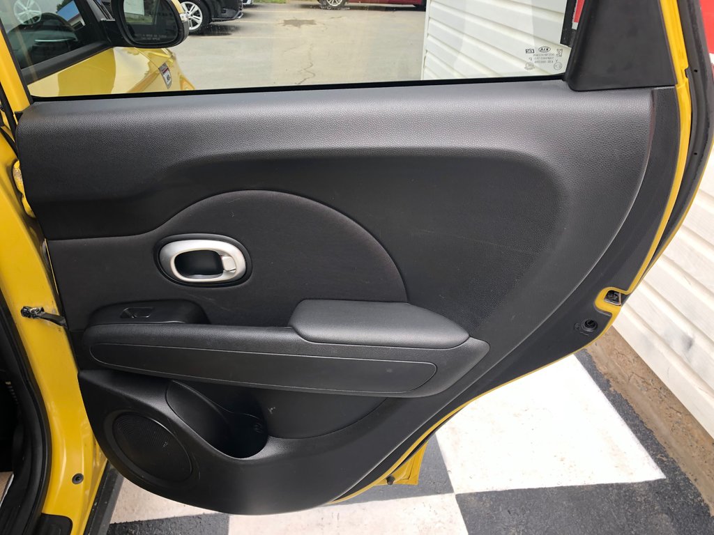 Kia Soul EX+ - cruise control, heated seats, a/c, bluetooth 2015 à COLDBROOK, Nouvelle-Écosse - 18 - w1024h768px