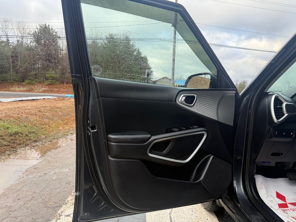 Kia Soul LX, heated seats, keyless entry, backup camera 2020 à Kentville, Nouvelle-Écosse - 7 - w1024h768px
