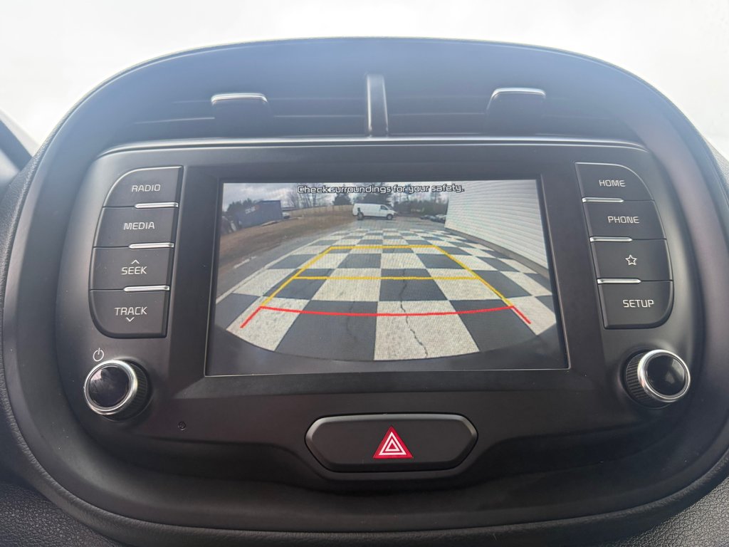 Kia Soul LX, heated seats, keyless entry, backup camera 2020 à Kentville, Nouvelle-Écosse - 12 - w1024h768px