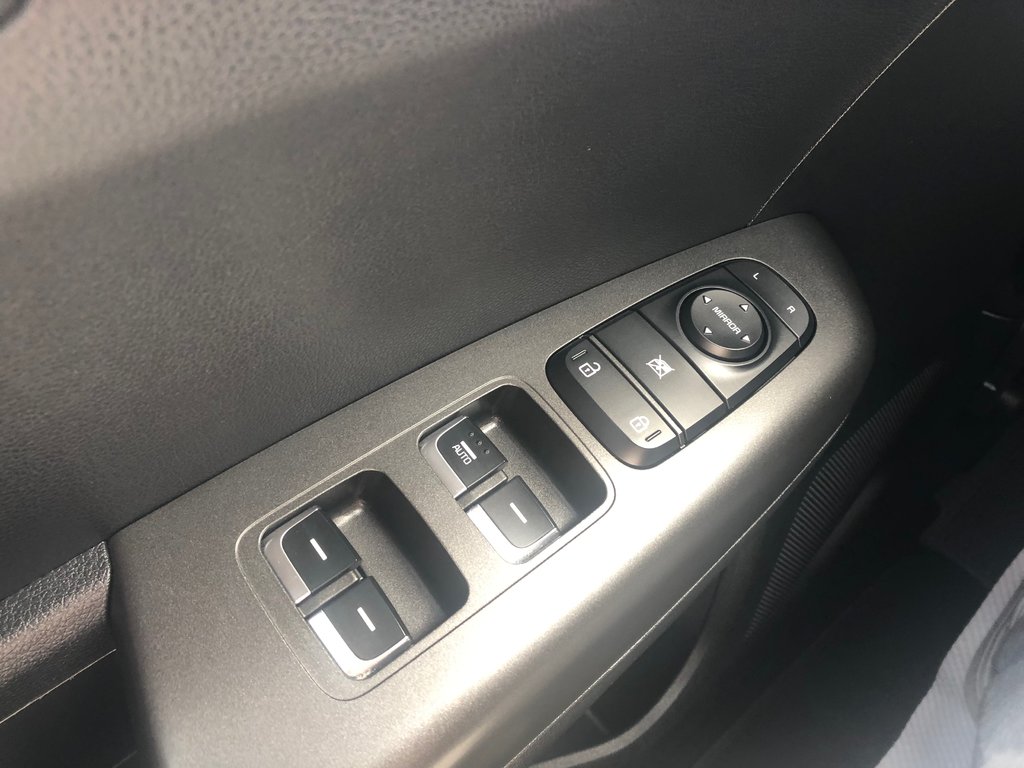 Kia Sportage LX - Reverse Camera, Heated Seats, Power Windows 2020 à COLDBROOK, Nouvelle-Écosse - 8 - w1024h768px
