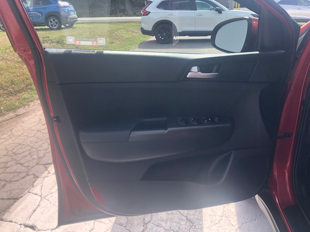 Kia Sportage LX - Reverse Camera, Heated Seats, Power Windows 2020 à COLDBROOK, Nouvelle-Écosse - 7 - w1024h768px