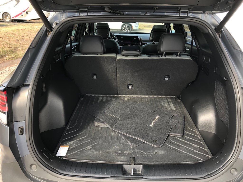 2023 Kia Sportage X-Line Limited - power seats, hands free, a/c in COLDBROOK, Nova Scotia - 24 - w1024h768px