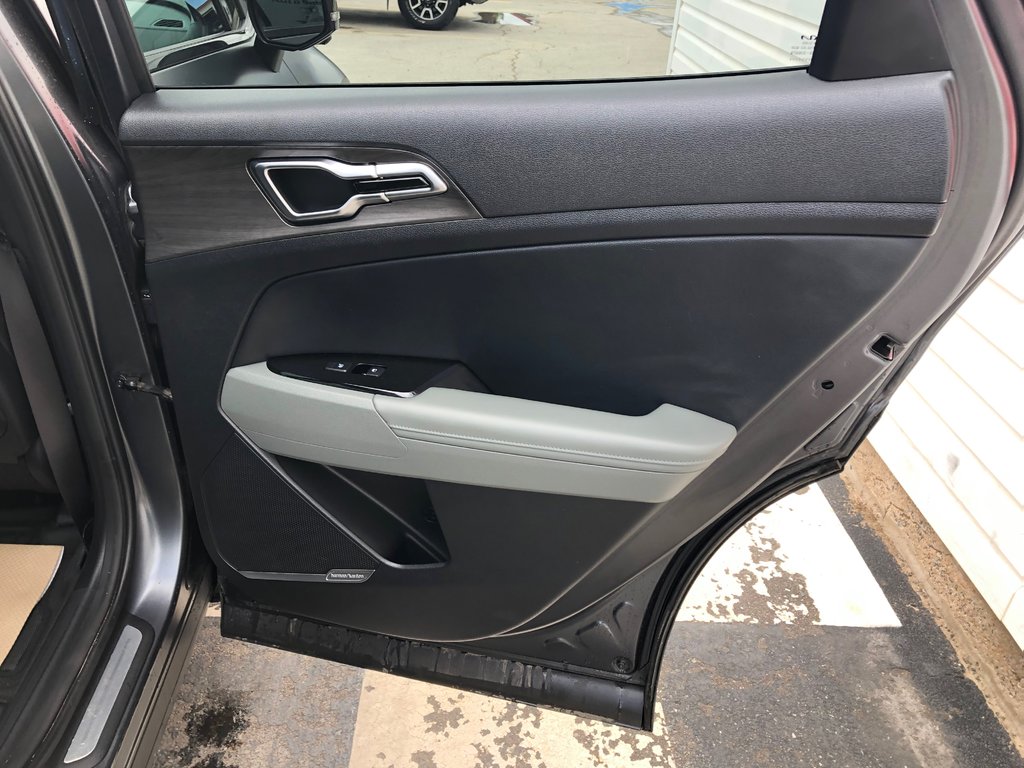 2023 Kia Sportage X-Line Limited - moon roof, heated & vented seats in COLDBROOK, Nova Scotia - 25 - w1024h768px