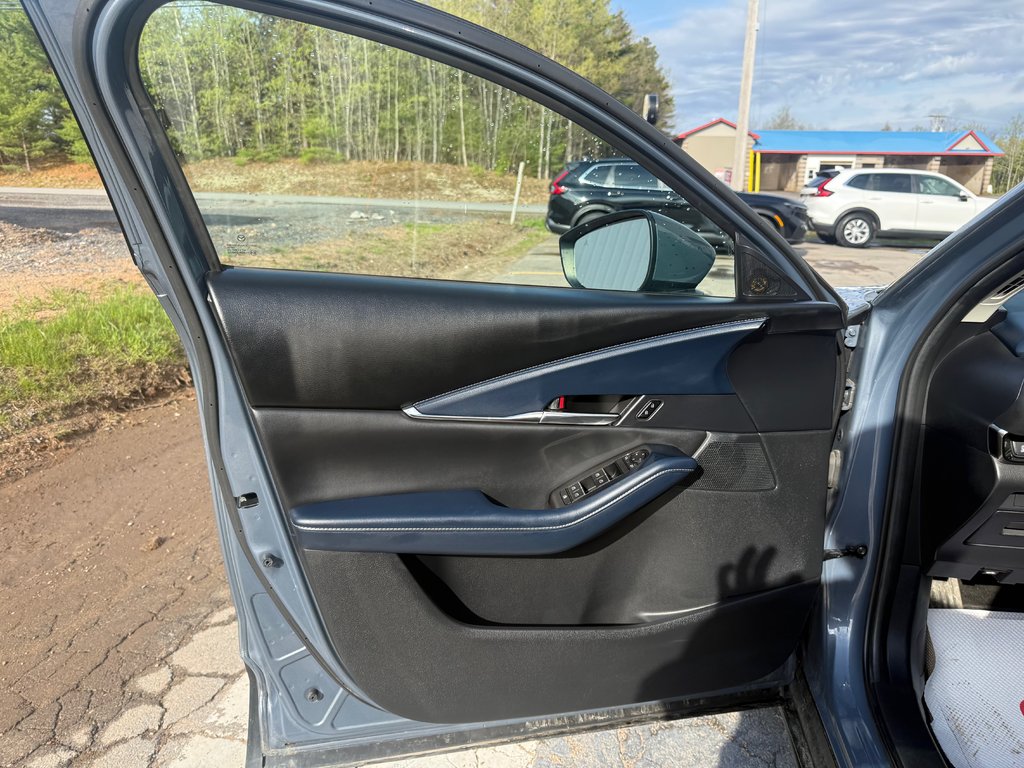 2021 Mazda CX-30 GS, keyless entry, backup camera, Bluetooth in COLDBROOK, Nova Scotia - 7 - w1024h768px