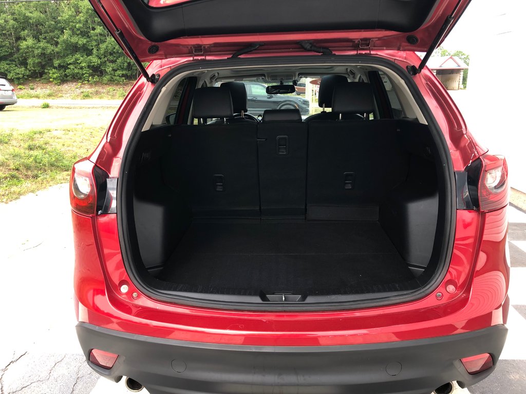 2016 Mazda CX-5 GT - Sunroof, Reverse Camera, Leather Seats in COLDBROOK, Nova Scotia - 24 - w1024h768px