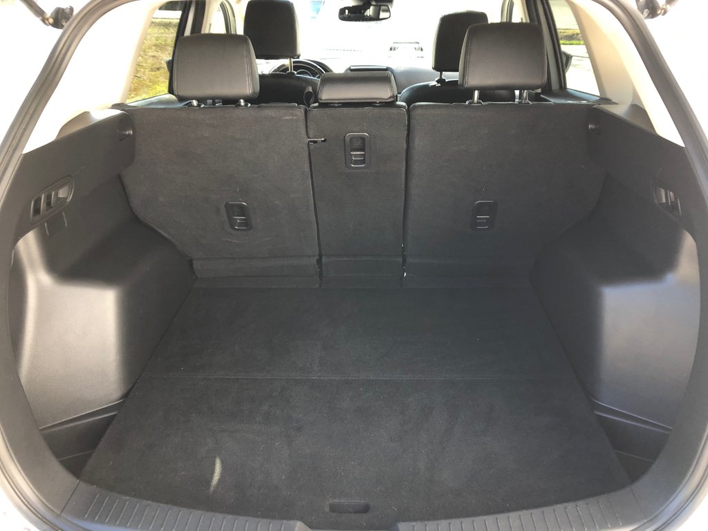 2016 Mazda CX-5 GT - Sunroof, Power Seats, Push Start, AC in COLDBROOK, Nova Scotia - 24 - w1024h768px